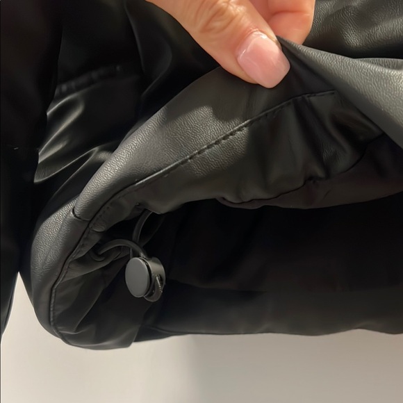 Zara Jacket Water and Wind Protection Short Quilted Black Puffer Coat with Hood - Picture 5 of 11